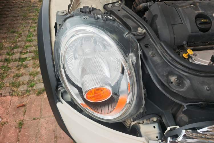 Used MINI 2011 1.6L ONE
