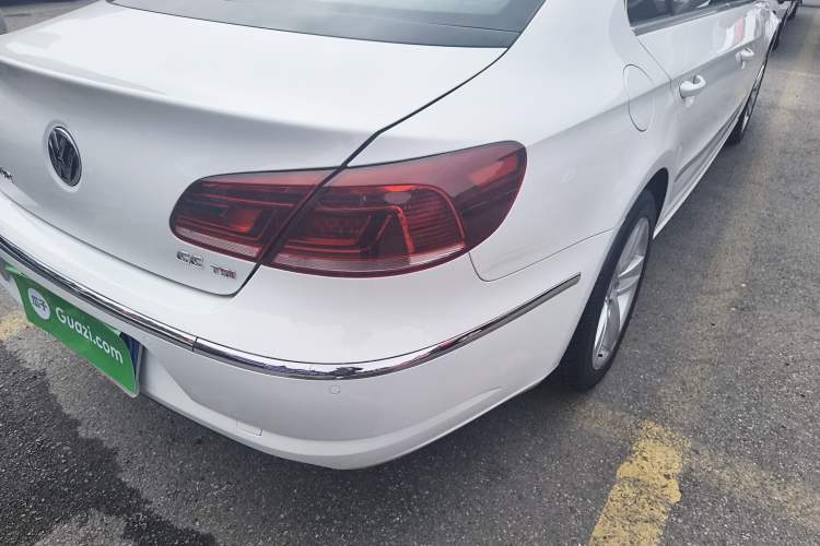 Used Volkswagen FAW-Volkswagen CC 2015 1.8TSI Prestige Model
