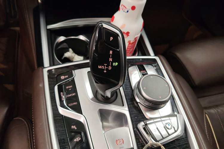 Used BMW 7 Series 2019 740Li Leading Model M Sport Package Gear Lever