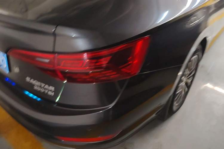 Used Volkswagen Sagitar 2020 200TSI DSG Comfort Version China VI Standard Right Rear Taillight