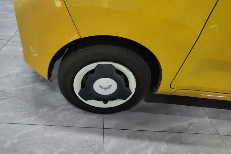 Used Wuling Hongguang MINIEV 2021 Macaron Premium Model – Lithium Iron Phosphate