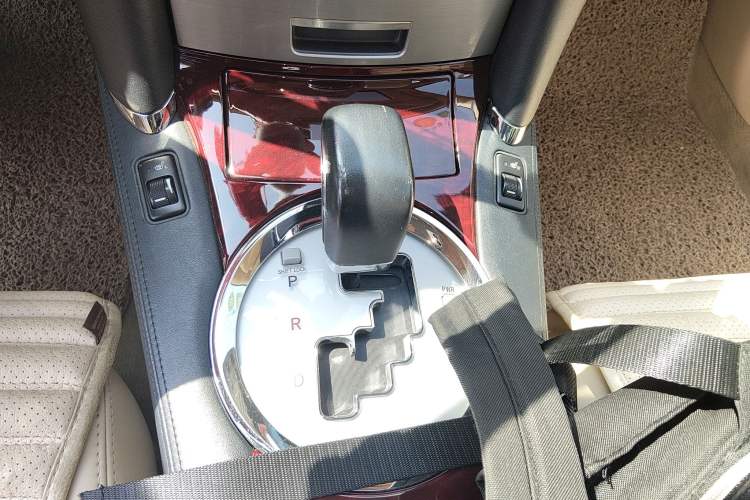 Used Toyota Reiz 2008 2.5S Special Commemorative Edition Gear Lever