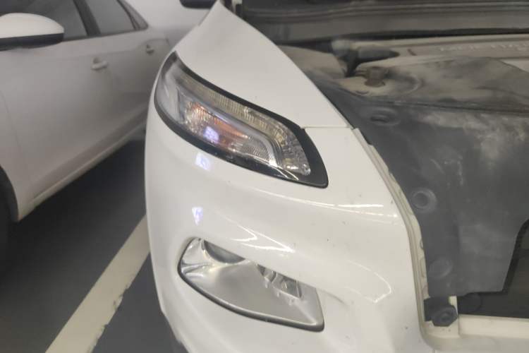 Used Jeep Cherokee 2016 2.4L Leading Edition Right Front Headlight