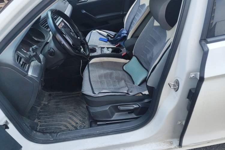 Used Volkswagen Lamando 2018 230TSI DSG Fashion Edition Left Front Seat