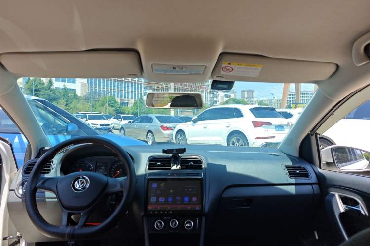 Used Volkswagen Polo 2016 1.4L Manual Fashion Model Headliner