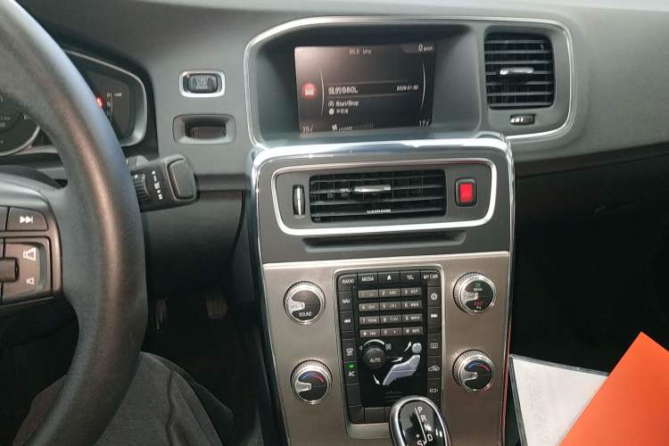 Used Volvo S60 2019 S60L Facelift T5 Intelligent Advanced Edition