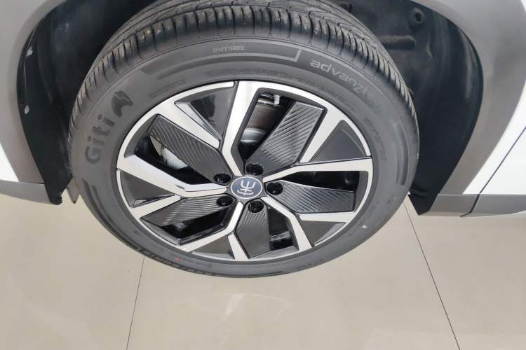 Used BYD Song L DM-i 2025 Intelligent Driving Version 160 km Beyond-Range Type
