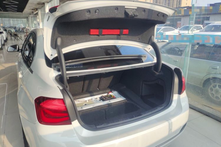 Used BMW 3 Series 2018 320Li Fashion Model Trunk