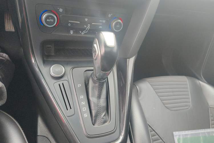 Used Ford Focus 2015 Sedan 1.6L Automatic Trend Model