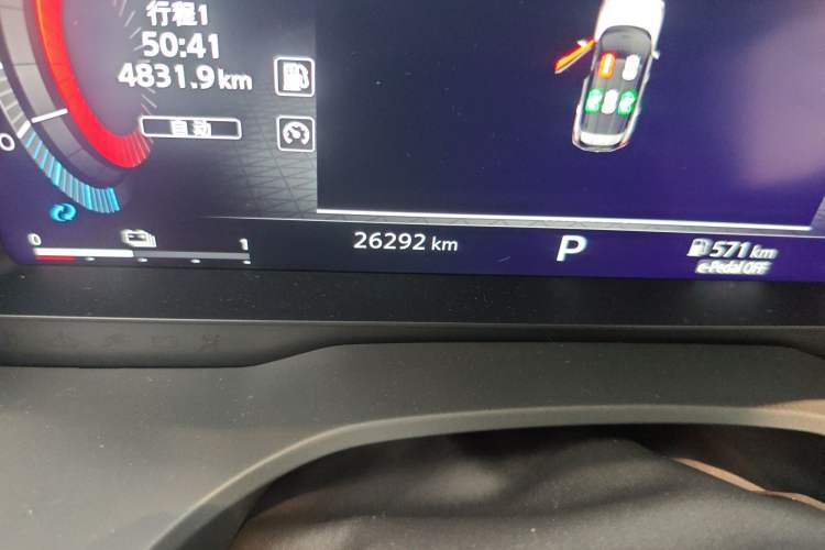 Used Nissan X-Trail 2023 e-POWER Ultra-Hybrid Dual-Motor All-Wheel-Drive Supreme Edition Odometer Close Up