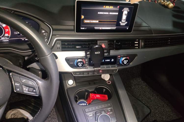 Used Audi A4L 2019 40 TFSI Fashion Edition China VI Emission Standard
