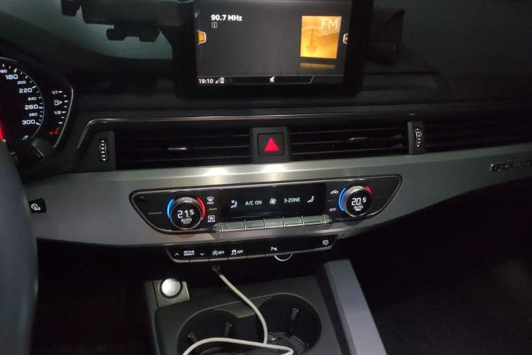 Used Audi A4L 2018 30th Anniversary Edition 45 TFSI quattro Individual Sport Edition