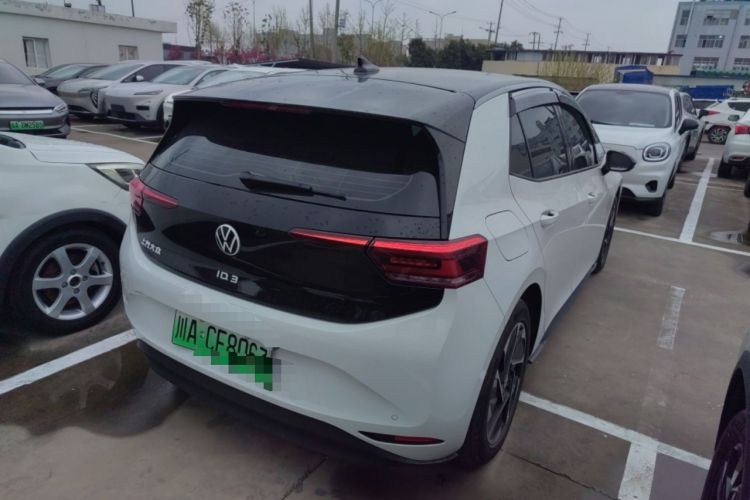 Used Volkswagen ID.3 2025 Smart Version Pure & Intelligent Enjoyment Edition Rear Right 45 Deg