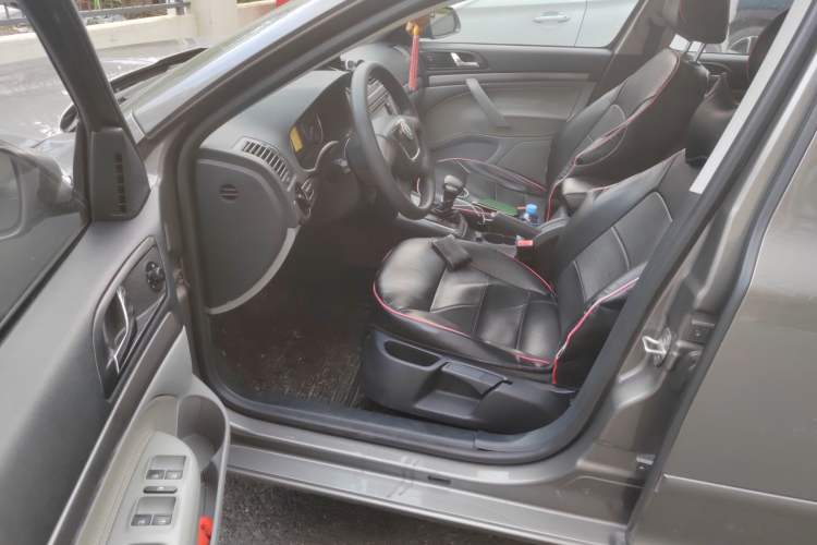 Used Skoda Octavia 2012 1.6L Automatic Yijie Edition Left Front Seat