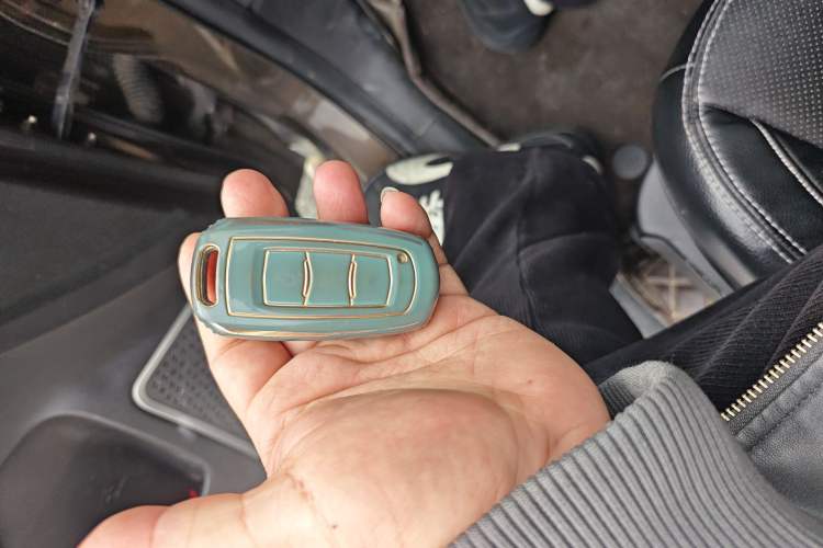 Used Geely Auto Vision X6 2016 1.8L Manual Luxury Model