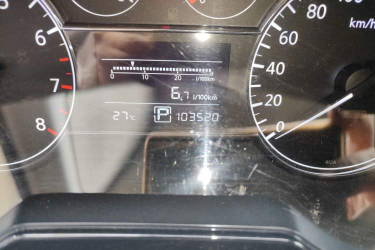 Used Nissan Tiida 2013 1.6L CVT Cool Cafe Edition