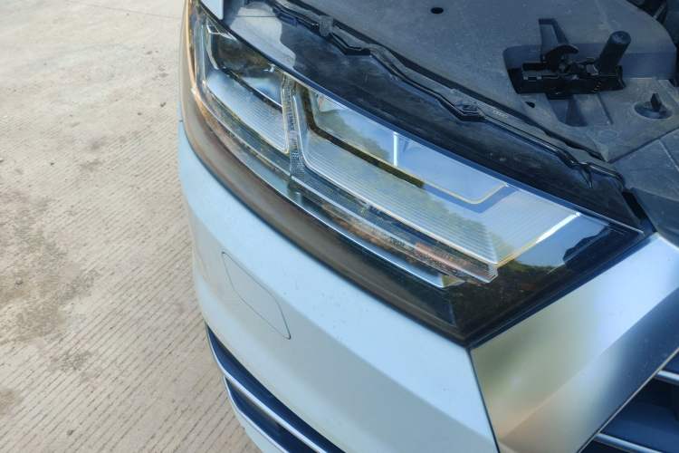 Used Audi Q7 2018 40 TFSI Comfort Model