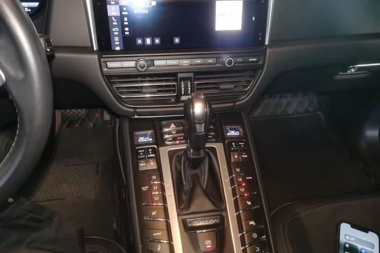 Used Porsche Macan 2020 Macan 2.0T
