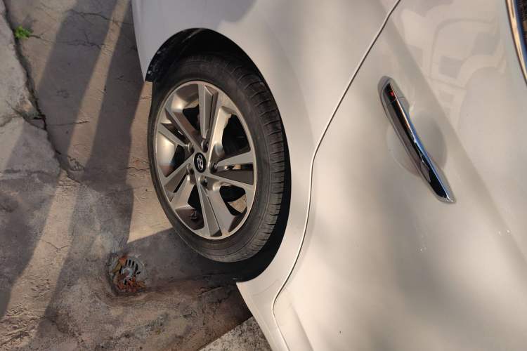 Used Hyundai Elantra (6th Generation / Lingdong) 2016 1.6L Automatic ZhiXuan – Elite Version
