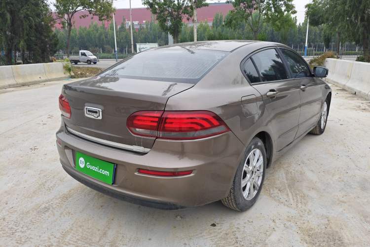 Used Qoros 3 2018 Sedan 1.6L Automatic Leading Model
