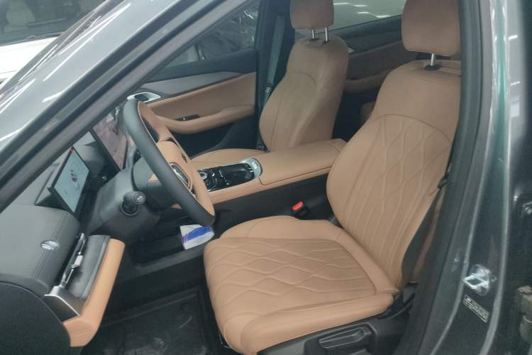Used Geely Galaxy Galaxy A7 2025 Model EM-i 70km Luxury Edition