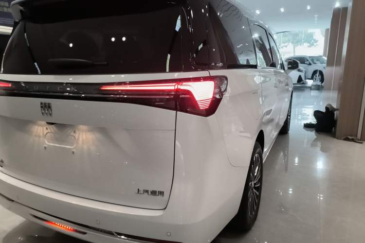 Used Buick GL8 New Energy 2025 Lu Shang Smart Enjoyment Edition 7-Seater