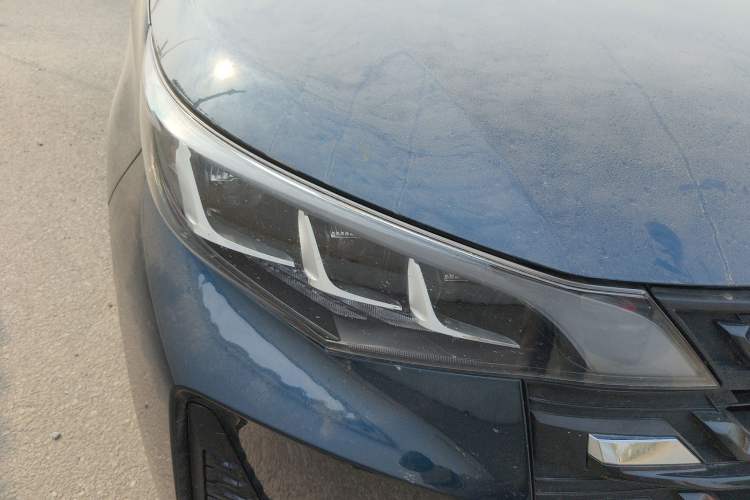 Used GAC Trumpchi M6 2021 PRO 270T Automatic Luxury Edition Right Front Headlight