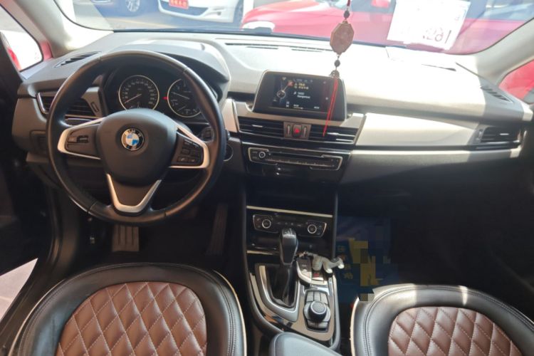 Used BMW 2 Series Active Tourer 2016 218i Leading Model Center Console