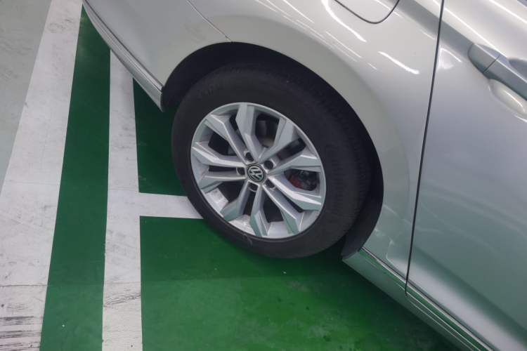 Used Volkswagen Magotan 2017 330TSI DSG Luxury Model