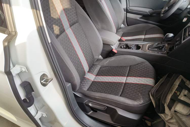 Used Volkswagen Lamando 2019 230TSI DSG Fashion Edition China VI
