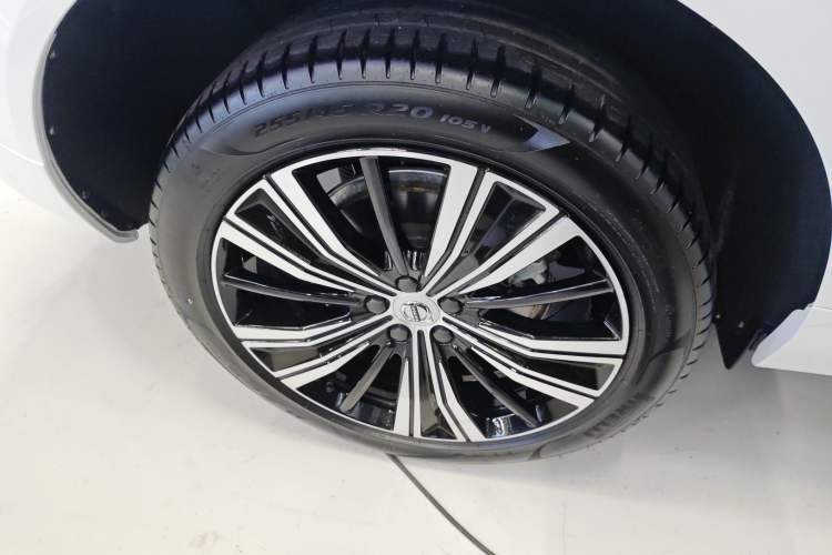 Used Volvo XC60 New Energy 2023 T8 Plug-in Hybrid Long-Range All-Wheel Drive Intelligent Luxury and Enjoyment Edition
