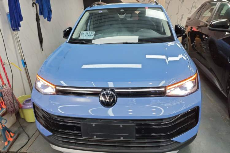 Used Volkswagen Tharu 2025 NewRui 300TSI Prestige Edition
