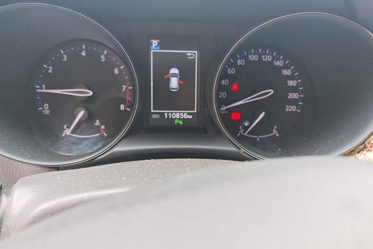 Used Toyota C-HR 2018 2.0L Luxury Sunroof Version China V Emission Standard