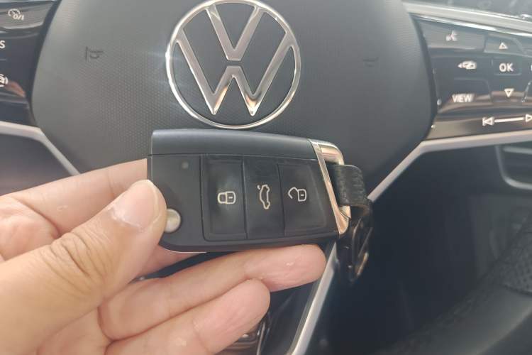 Used Volkswagen Tiguan L 2022 330TSI Automatic Two-Wheel Drive R-Line Enhanced Edition