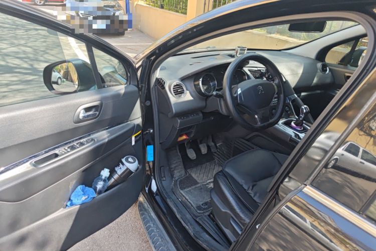 Used Peugeot 3008 2013 2.0L Manual Classic Edition
