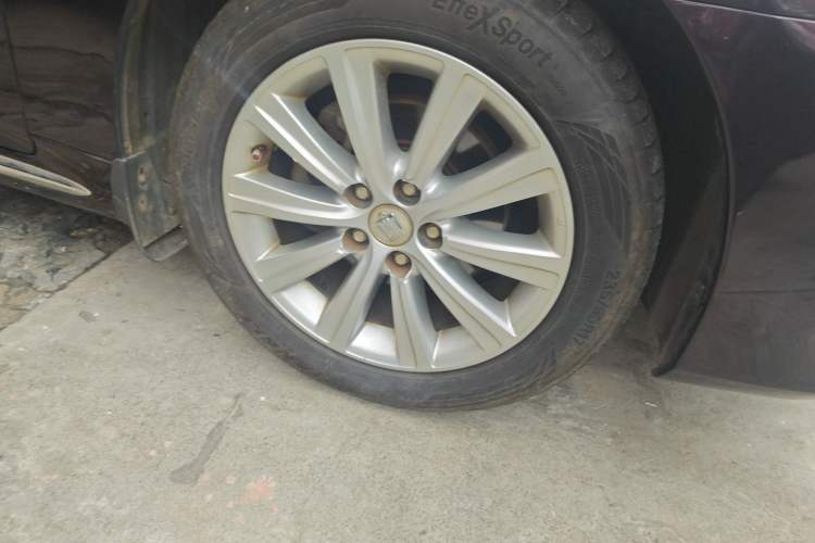 Used Toyota Crown 2012 2.5L Royal Leather Edition Right Front Wheel Hub