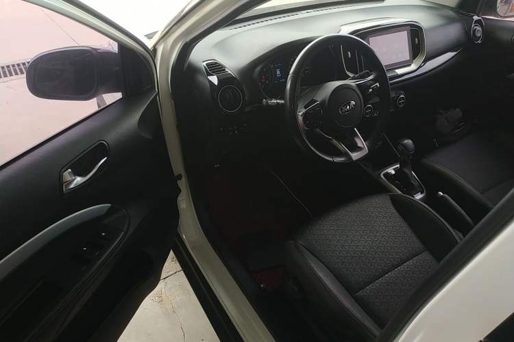 Used Kia kx1 Stonic 2019 1.4L Automatic Fun Edition China V Standard