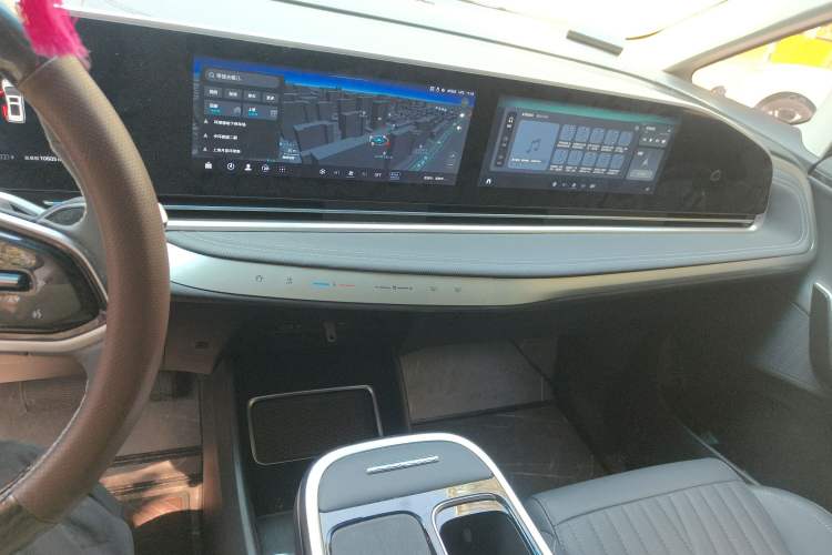 Used SAIC MAXUS G90 2024 2.0T Starlight Seven-Seater