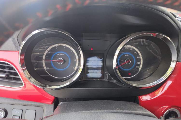 Used Foton Jiatu ix7 2016 1.5L ZhiZun Model