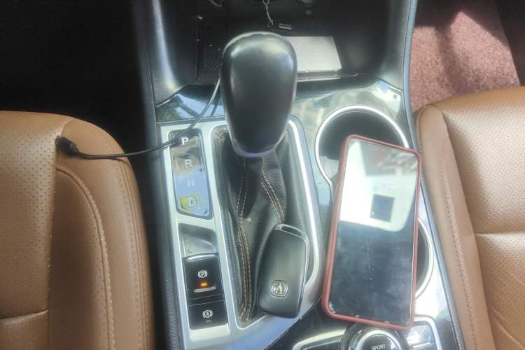 Used CHANGAN CS95 2017 2.0T Two-Wheel Drive Zhitu Edition