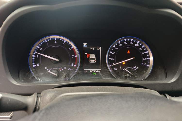 Used Toyota Highlander 2018 2.0T Four-Wheel Drive Luxury Edition 7 Seats China V Emission Standard