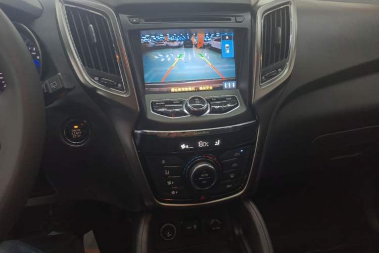 Used CHANGAN CS75 2016 1.8T Automatic Elite Model China IV Standard Audio And AC Panel