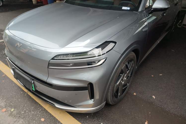 Used ONVO Luxeed L90 2025 Model—Max Six-Seater Version Left Front Headlight