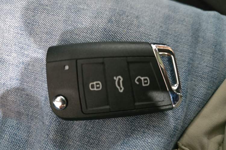 Used Volkswagen T-ROC 2022 280TSI DSG Two-Wheel Drive Elite PLUS