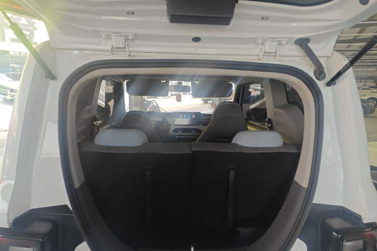 Used Geely Galaxy Panda 2024 Panda Mini 200km Longteng PRO Edition
