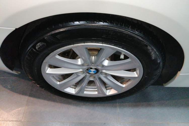 Used BMW 5 Series 2017 520Li Elegant Edition
