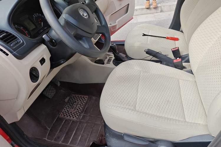 Used Skoda Fabia 2014 1.4L Automatic Crystal Edition