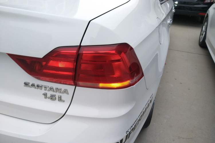 Used Volkswagen Santana 2018 1.5L Automatic Fashion Edition Right Rear Taillight