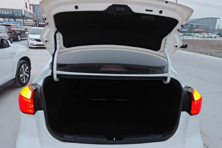 Used Kia K3 2015 1.6L Manual GL
