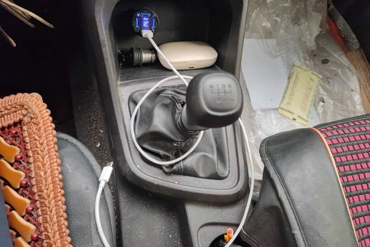 Used Wuling Hongguang V 2021 1.5L Jingqu Edition Enclosed-Window Vehicle LAR
